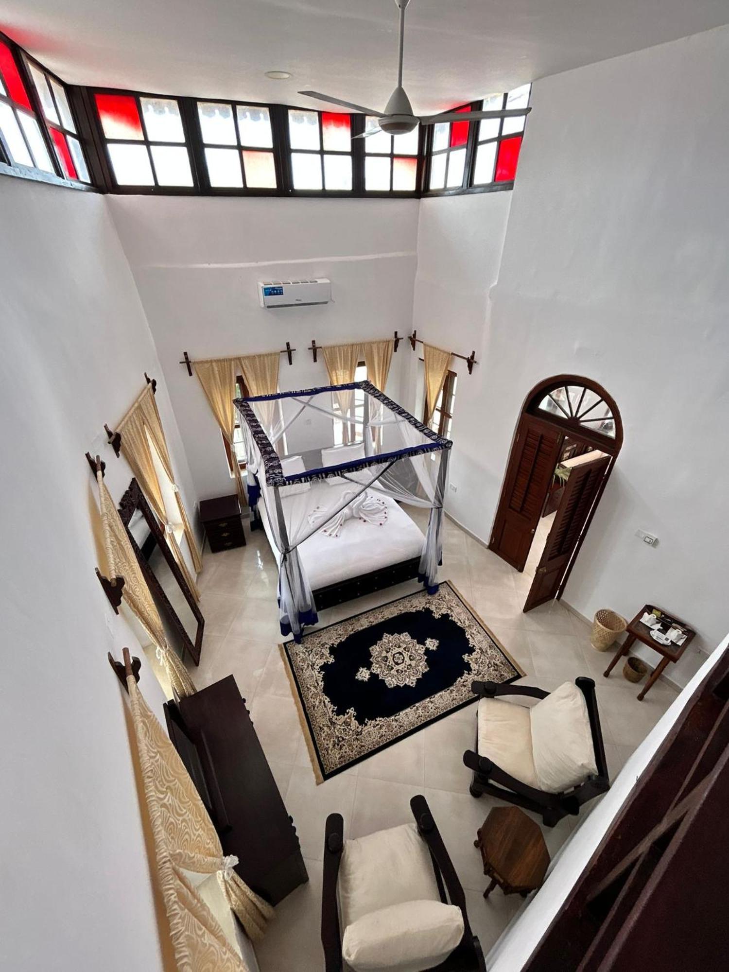 Habari House Hotel 3*