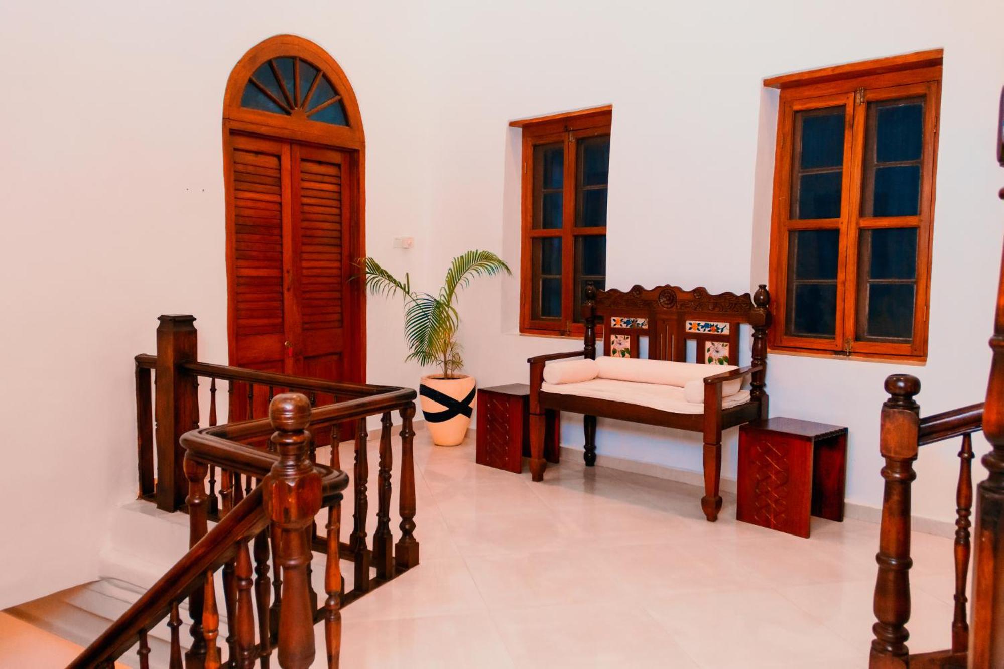 Habari House Hotel