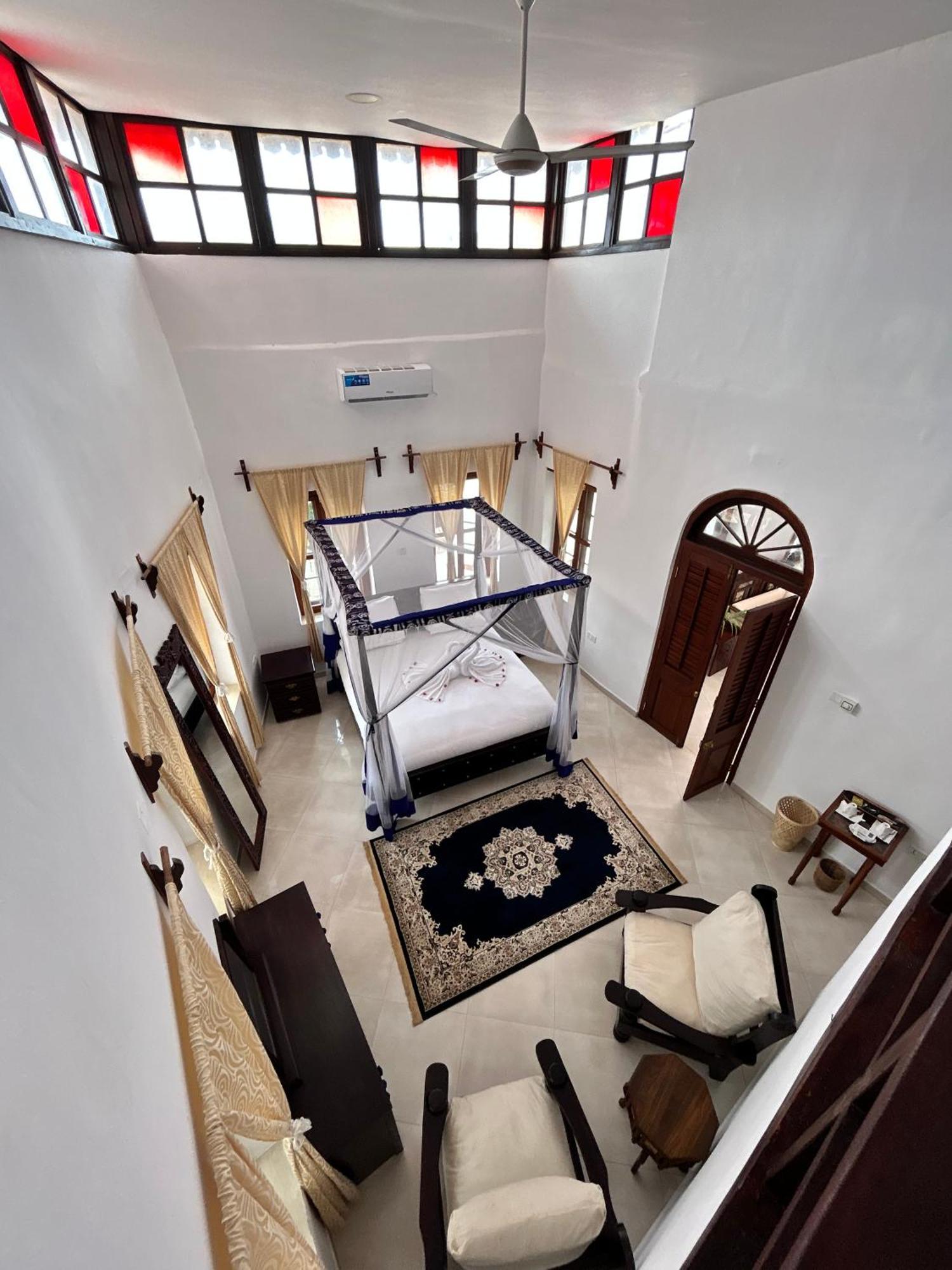 Habari House Hotel 3*